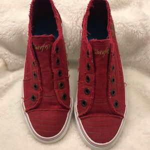 Blowfish Malibu Women's Play Sneaker. Only worn once.